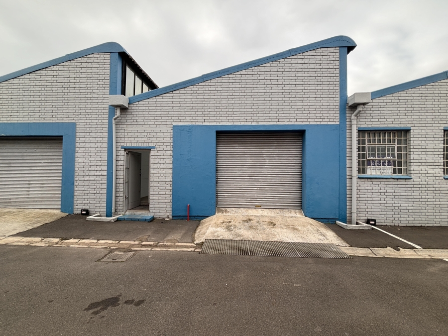 To Let commercial Property for Rent in Maitland Western Cape